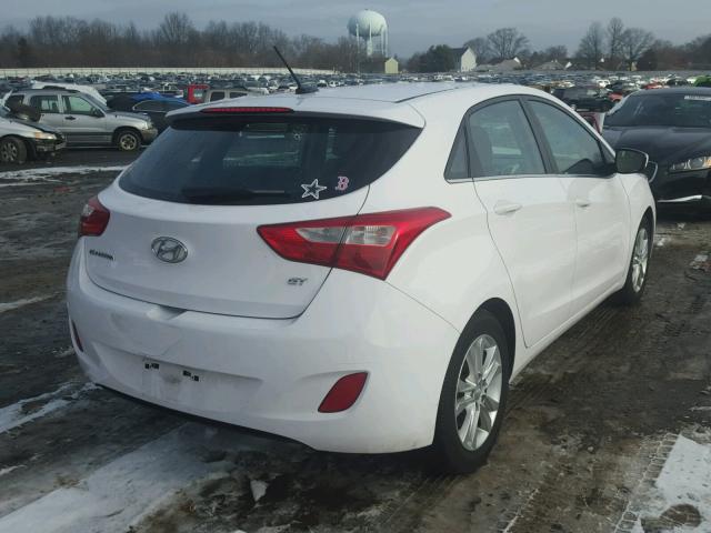 KMHD35LH7FU242322 - 2015 HYUNDAI ELANTRA GT WHITE photo 4