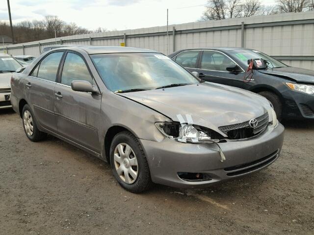 4T1BE32K62U581361 - 2002 TOYOTA CAMRY LE GRAY photo 1