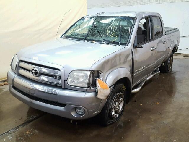 5TBDT44185S501282 - 2005 TOYOTA TUNDRA DOU SILVER photo 2