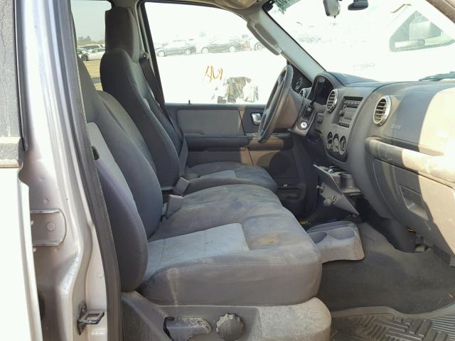 1FMRU15W93LC61429 - 2003 FORD EXPEDITION SILVER photo 5