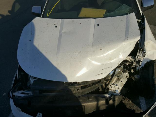 1FAHP35N18W278652 - 2008 FORD FOCUS SE WHITE photo 7