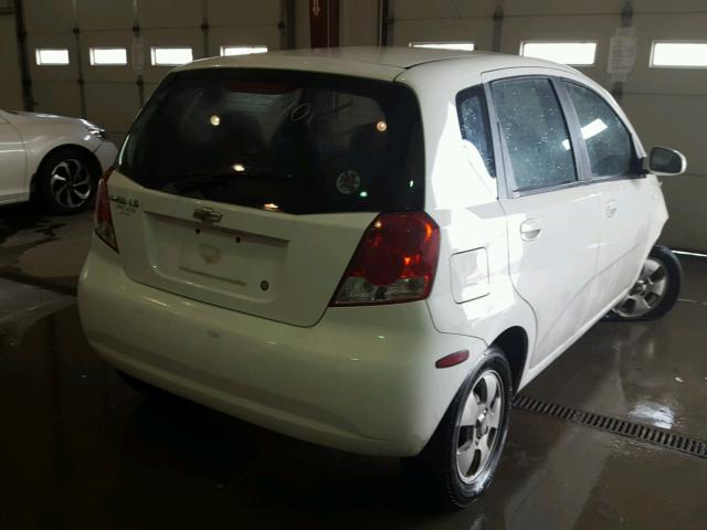KL1TD66626B681007 - 2006 CHEVROLET AVEO BASE WHITE photo 4