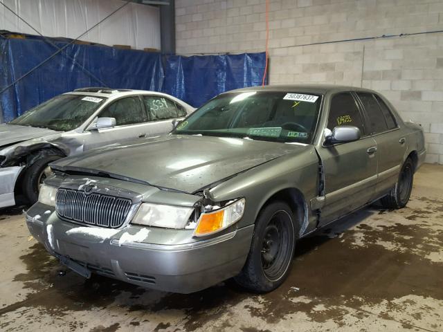 2MEFM74W72X619221 - 2002 MERCURY GRAND MARQ GRAY photo 2