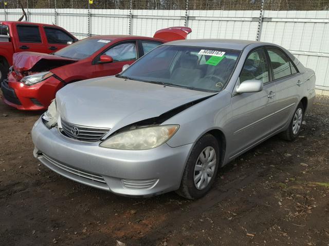 4T1BE32K26U150523 - 2006 TOYOTA CAMRY LE SILVER photo 2