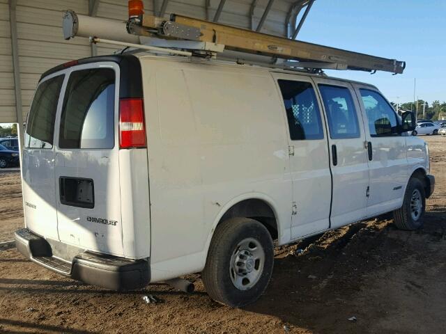 1GCGG25VX61174154 - 2006 CHEVROLET EXPRESS G2 WHITE photo 4