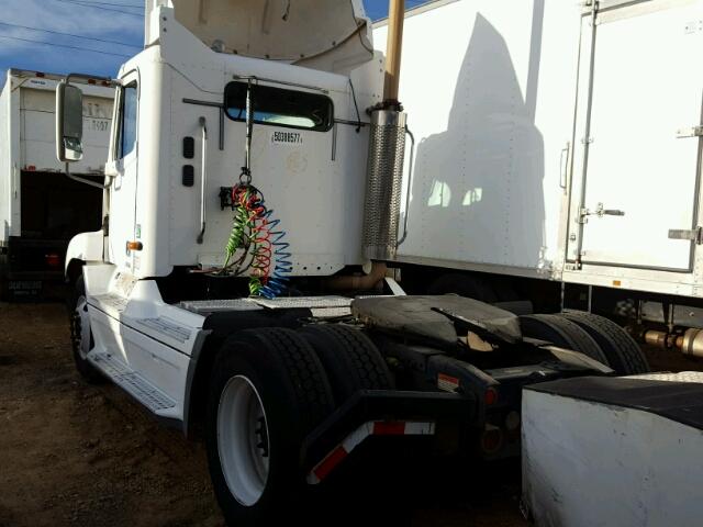 1FUBA8A852PJ99445 - 2002 FREIGHTLINER CONVENTION WHITE photo 3