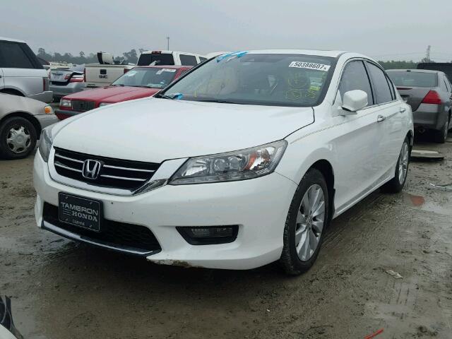 1HGCR3F9XFA022277 - 2015 HONDA ACCORD TOU WHITE photo 2