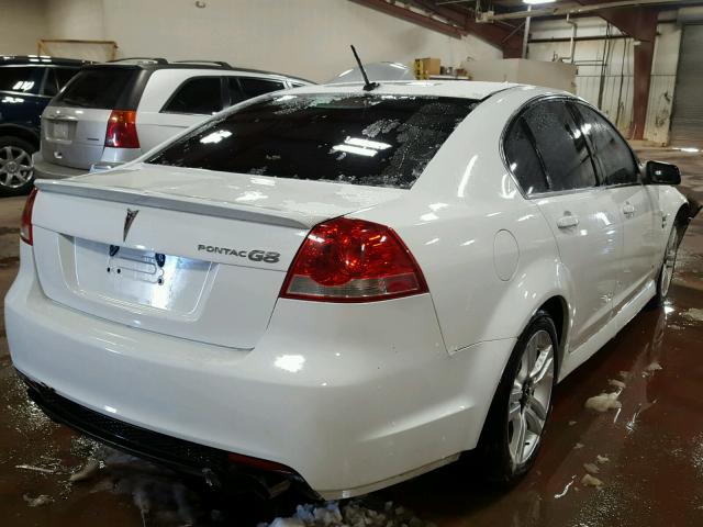 6G2ER57728L137082 - 2008 PONTIAC G8 WHITE photo 4