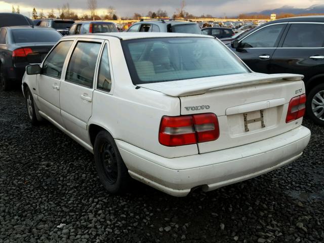 YV1LS5379W1475656 - 1998 VOLVO S70 T5 TUR WHITE photo 3