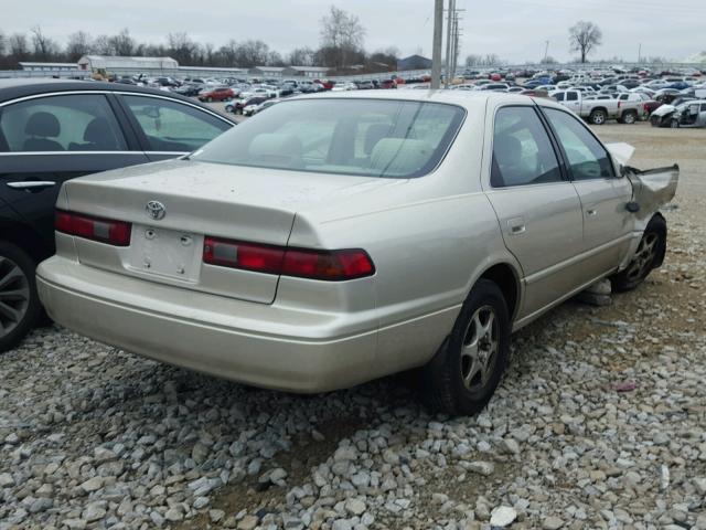 JT2BG22KXX0370633 - 1999 TOYOTA CAMRY LE BEIGE photo 4