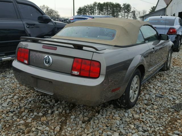 1ZVFT84N155225072 - 2005 FORD MUSTANG BROWN photo 4