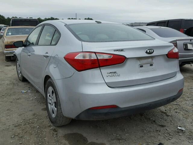 KNAFX4A6XF5340796 - 2015 KIA FORTE LX SILVER photo 3