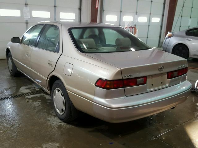 4T1BG22K7WU352813 - 1998 TOYOTA CAMRY CE GOLD photo 3