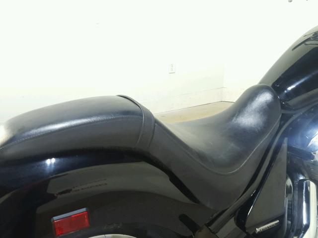 JH2SC6704AK000587 - 2010 HONDA VT1300 CS შავი ფოტო 16