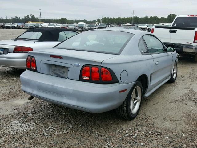 1FALP4041VF113114 - 1997 FORD MUSTANG GRAY photo 4