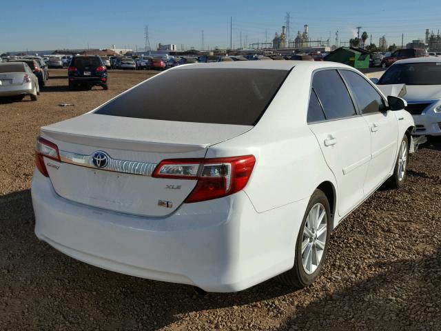 4T1BD1FK7DU082010 - 2013 TOYOTA CAMRY HYBR WHITE photo 4