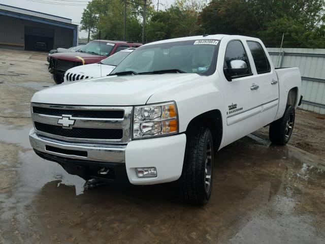 3GCEC23049G133499 - 2009 CHEVROLET SILVERADO WHITE photo 2