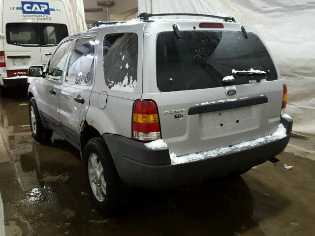 1FMYU931X4KB37193 - 2004 FORD ESCAPE XLT SILVER photo 3