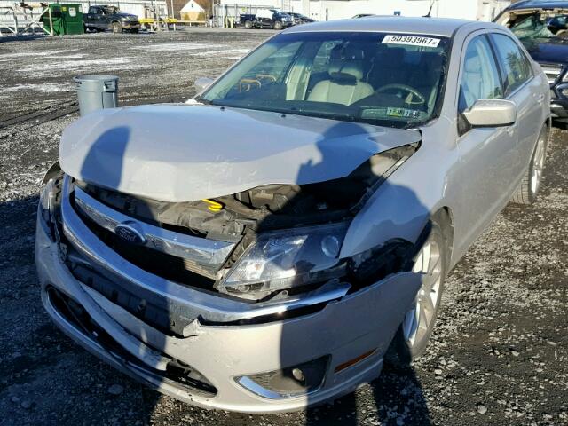 3FAHP0JA3AR331040 - 2010 FORD FUSION SEL SILVER photo 2