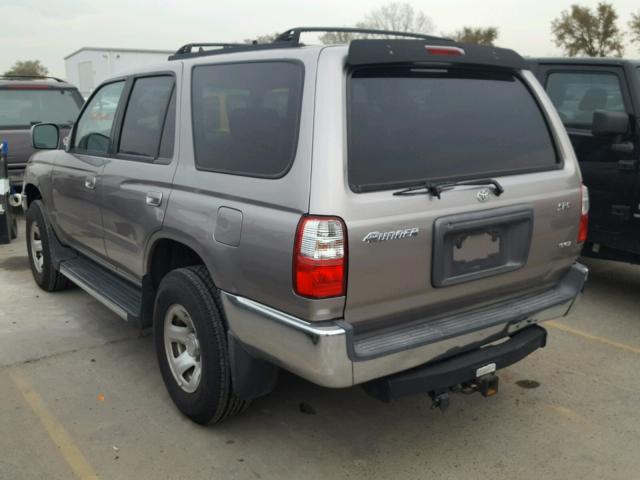 JT3GN86R210186893 - 2001 TOYOTA 4RUNNER SR SILVER photo 3