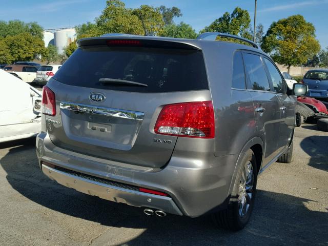 5XYKWDA22CG285460 - 2012 KIA SORENTO SX GRAY photo 4