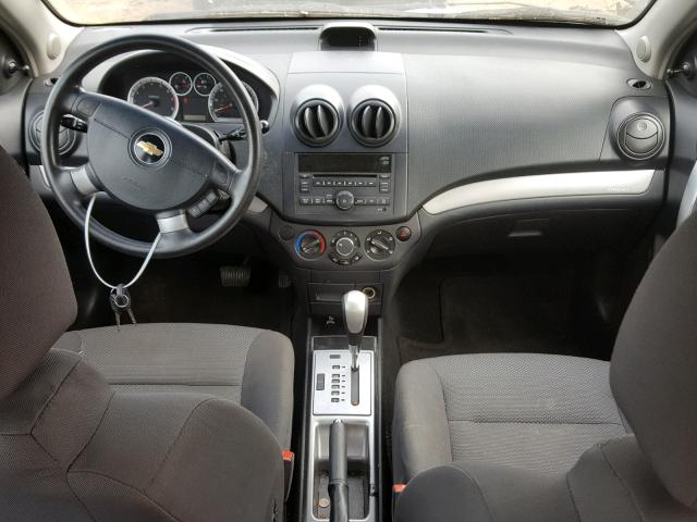 KL1TD56E69B628672 - 2009 CHEVROLET AVEO LS BLUE photo 9