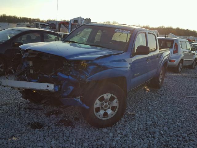 5TEJU4GN9AZ713286 - 2010 TOYOTA TACOMA DOU BLUE photo 2