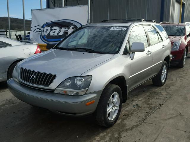 JT6HF10U5Y0117604 - 2000 LEXUS RX 300 BEIGE photo 2