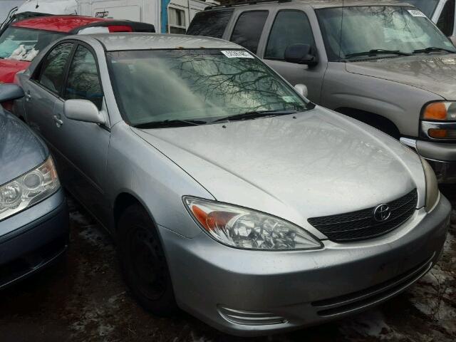 4T1BE32K82U073683 - 2002 TOYOTA CAMRY LE SILVER photo 1