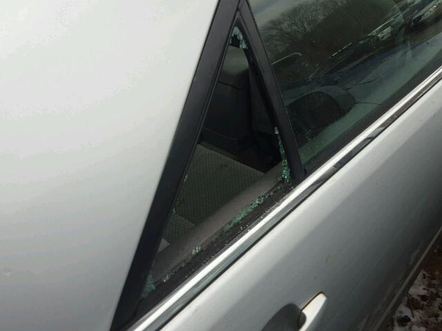 4T1BE32K82U073683 - 2002 TOYOTA CAMRY LE ვერცხლისფერი ფოტო 9