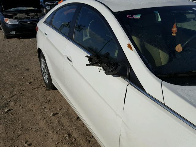 5NPEB4AC8BH054491 - 2011 HYUNDAI SONATA GLS WHITE photo 9