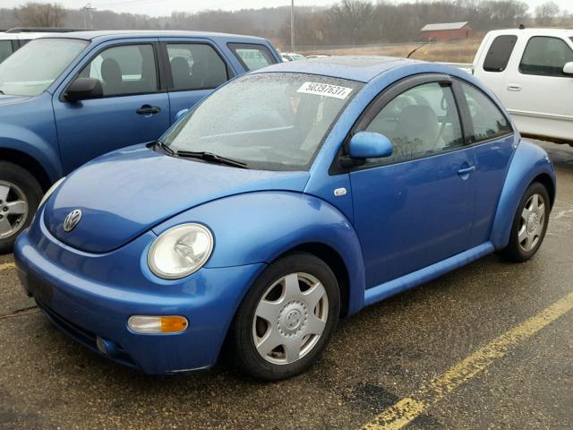 3VWCF21CXYM421956 - 2000 VOLKSWAGEN NEW BEETLE BLUE photo 2