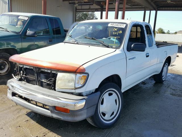 4TAVL52N8WZ060109 - 1998 TOYOTA TACOMA XTR WHITE photo 2