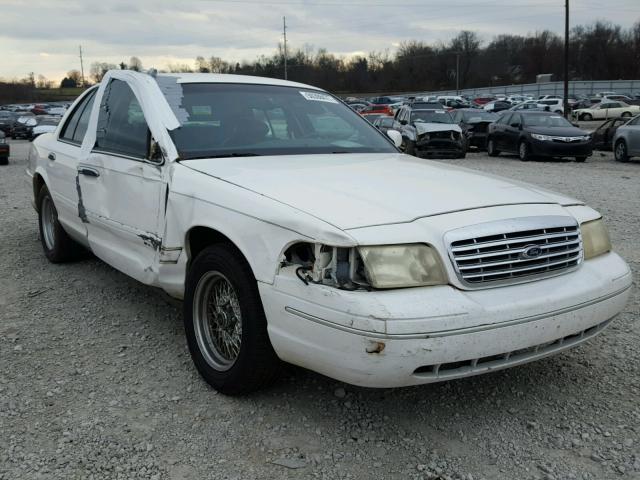 2FAFP74W51X122293 - 2001 FORD CROWN VICT WHITE photo 1