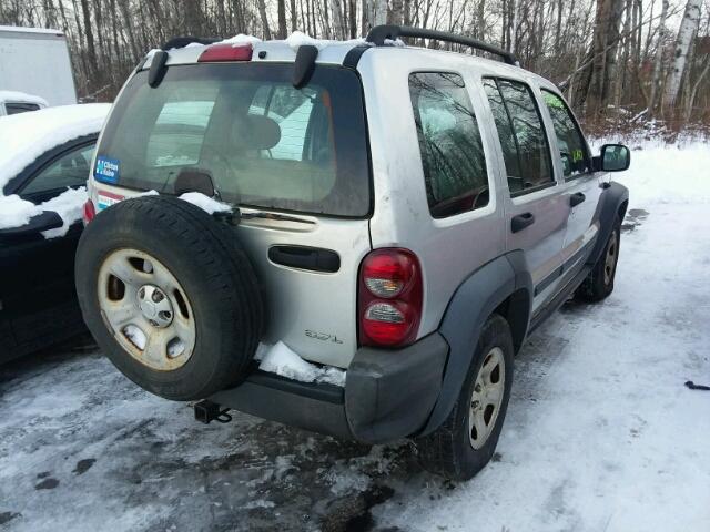 1J4GL48K27W512234 - 2007 JEEP LIBERTY SP SILVER photo 4