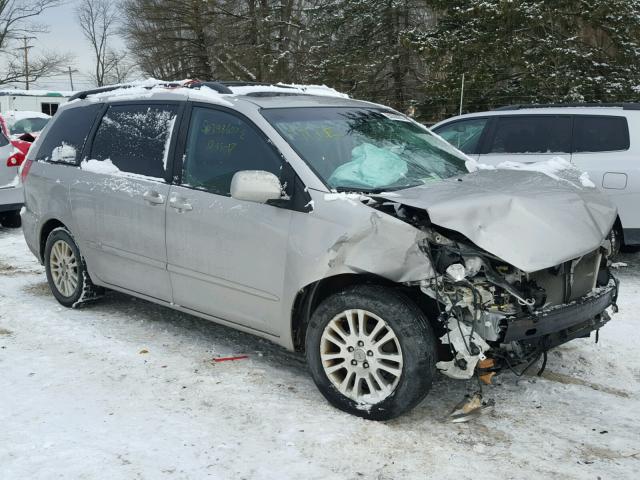 5TDZK22C07S093789 - 2007 TOYOTA SIENNA XLE SILVER photo 1