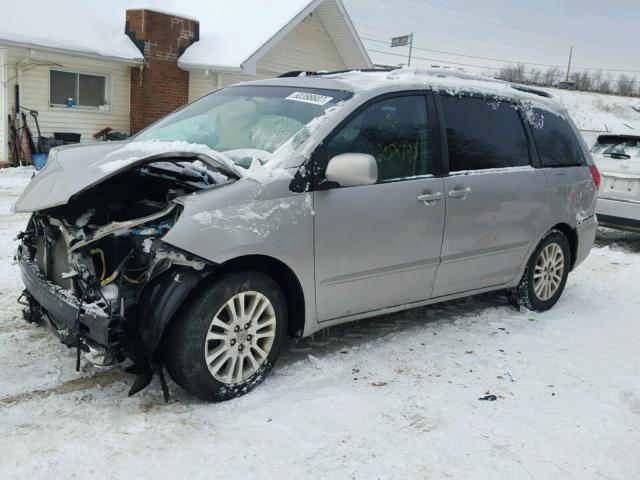 5TDZK22C07S093789 - 2007 TOYOTA SIENNA XLE SILVER photo 2