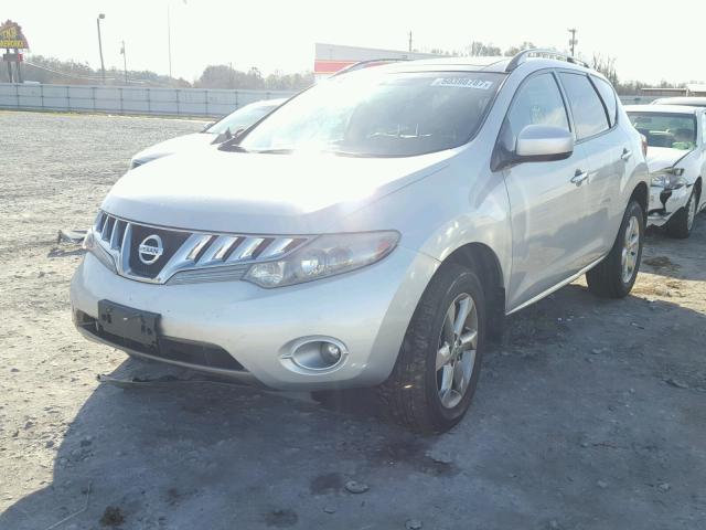 JN8AZ1MWXAW133057 - 2010 NISSAN MURANO S SILVER photo 2