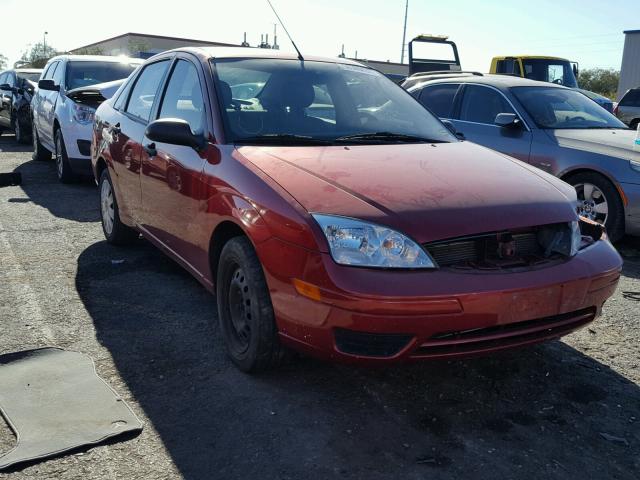 1FAFP34N25W203981 - 2005 FORD FOCUS ZX4 RED photo 1