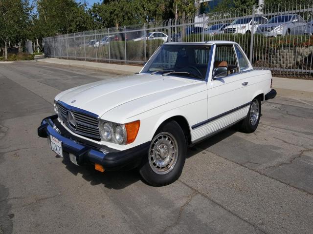 WDBBA45A0CB012347 - 1982 MERCEDES-BENZ 380 SL WHITE photo 2