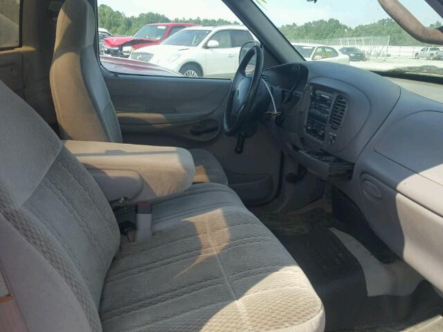 2FTDF1721VCA80115 - 1997 FORD F150 Rot Foto 5