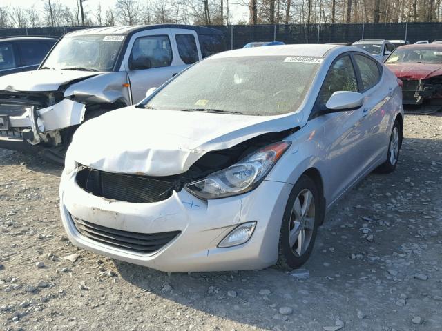 5NPDH4AE6DH272444 - 2013 HYUNDAI ELANTRA GL SILVER photo 2