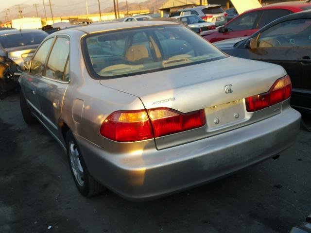 1HGCG6670XA021288 - 1999 HONDA ACCORD EX GRAY photo 3