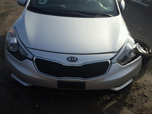 KNAFX4A6XE5148891 - 2014 KIA FORTE LX SILVER photo 7