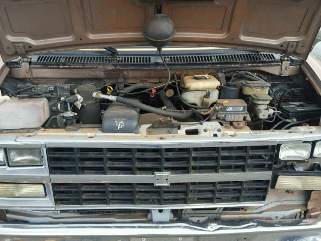 1GBEG25K0SF145065 - 1995 CHEVROLET G20 BROWN photo 7