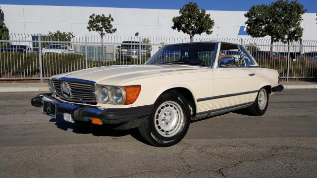 WDBBA45C0FA025255 - 1985 MERCEDES-BENZ 380 SL WHITE photo 2