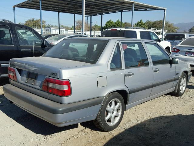 YV1LS5547V2393128 - 1997 VOLVO 850 SILVER photo 4