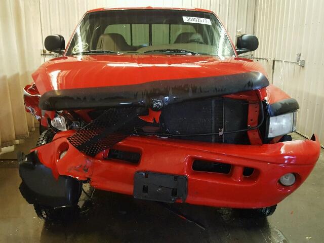 1B7HF13Z1XJ572801 - 1999 DODGE RAM 1500 RED photo 9