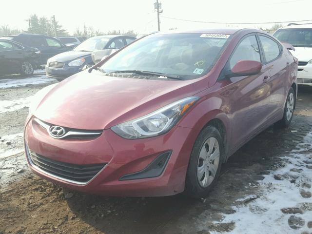 5NPDH4AEXGH683673 - 2016 HYUNDAI ELANTRA SE RED photo 2