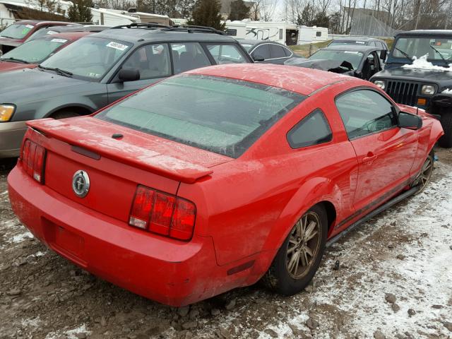 1ZVFT80N575323918 - 2007 FORD MUSTANG RED photo 4